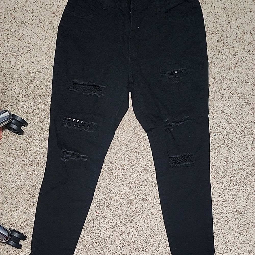 Women's Black Distressed Jeans